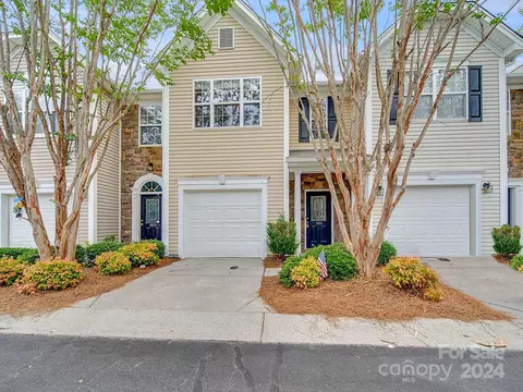 1905 Travertine Ln, Fort Mill, SC 29708 photo 2