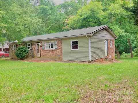 3227 Brandywine Dr, Gastonia, NC 28052