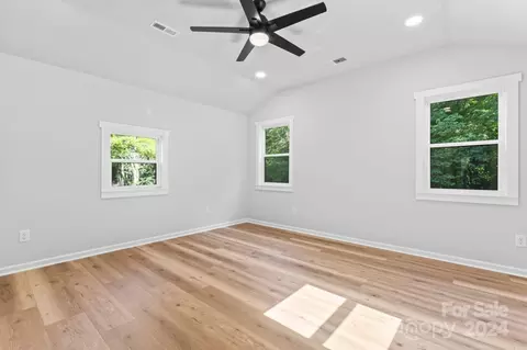 1245 Mac Ln, Stanley, NC 28164 photo 10