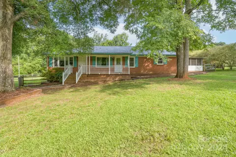 1911 Smiths Cir, Rock Hill, SC 29730