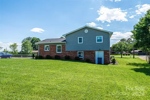 1246 Venus St, Conover, NC 28613 photo 7