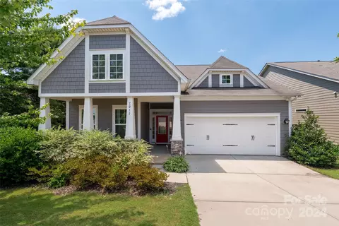 2017 Pinyon Ln, Lancaster, SC 29720