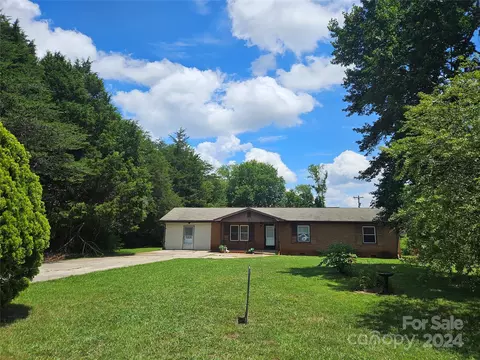 120 Potts Grant Ln, Statesville, NC 28625