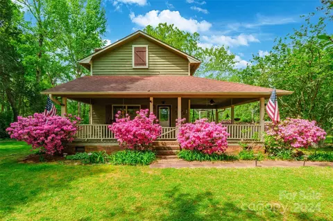 1464 Devinney Rd, York, SC 29745