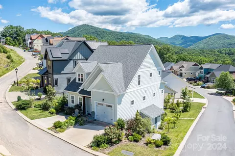 52 Tudor Way, Black Mountain, NC 28711