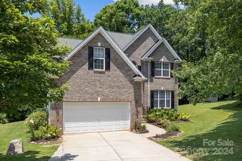 846 Lynnwood Farms Dr, Fort Mill, SC 29715