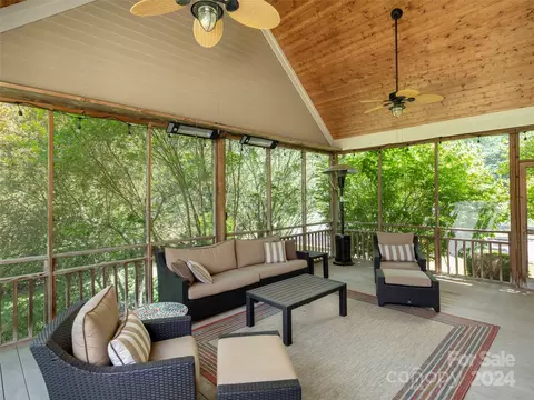 4 Walnut Ln, Fletcher, NC 28732 photo 18
