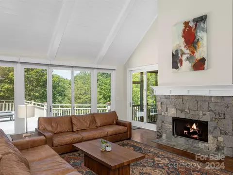 4 Walnut Ln, Fletcher, NC 28732 photo 8