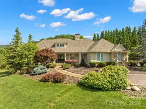 4 Walnut Ln, Fletcher, NC 28732 photo 2
