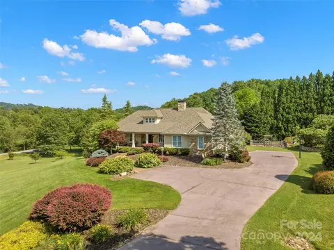 4 Walnut Ln, Fletcher, NC 28732 photo 3