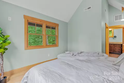 62 Chestnut Forest Rd, Fairview, NC 28730 photo 13