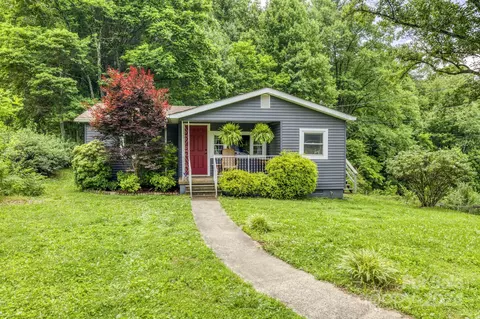 840 Pole Miller Ext, Brevard, NC 28712