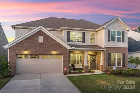 13014 Petrel Pl, Charlotte, NC 28278