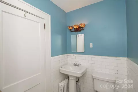 269 E Main St, Brevard, NC 28712 photo 24