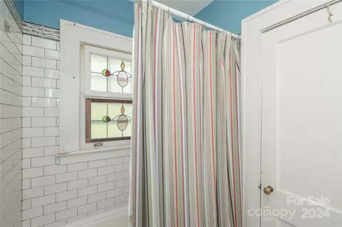 269 E Main St, Brevard, NC 28712 photo 25