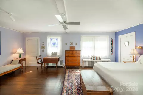 269 E Main St, Brevard, NC 28712 photo 19