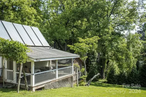 269 E Main St, Brevard, NC 28712 photo 41