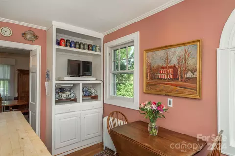 269 E Main St, Brevard, NC 28712 photo 10