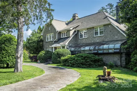 269 E Main St, Brevard, NC 28712