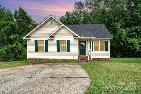2028 Slater Springs Dr, Charlotte, NC 28216
