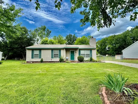 12215 Sherman Dr, Charlotte, NC 28273
