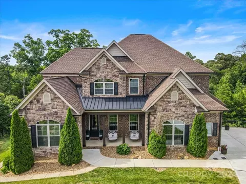 8700 Trevor Ct, Harrisburg, NC 28075