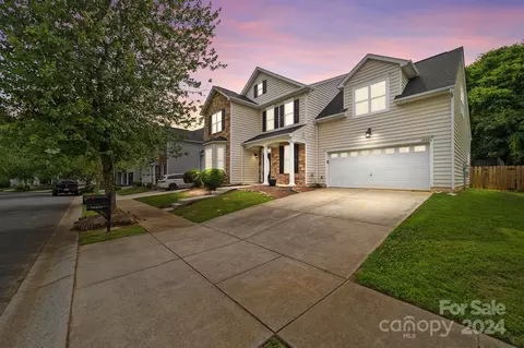 14421 Laurel Tree Ln, Huntersville, NC 28078