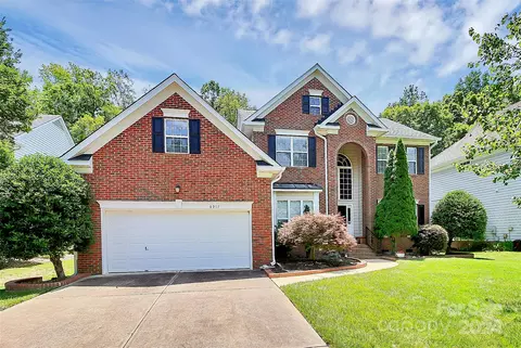 8917 Leitrim Ct, Charlotte, NC 28277