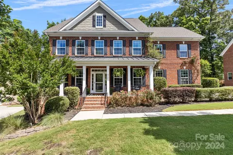 4704 Pearmain Dr, Waxhaw, NC 28173