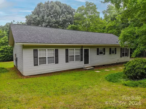 4439 Anderson Mountain Rd, Maiden, NC 28650