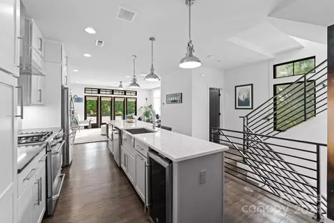 412 E 33rd St, Charlotte, NC 28205 photo 6