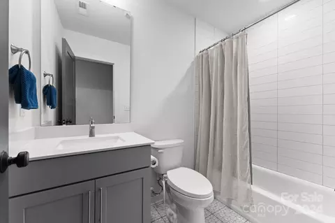 412 E 33rd St, Charlotte, NC 28205 photo 31