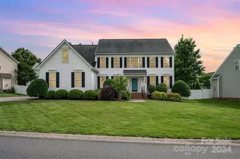 4340 Sunset Rose Dr, Fort Mill, SC 29708