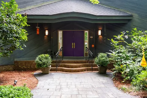 5401 Lancelot Dr, Charlotte, NC 28270