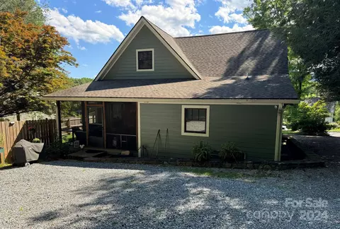 Exterior - 63 Whitney Ave, Tryon, NC 28782 photo 7 of 8
