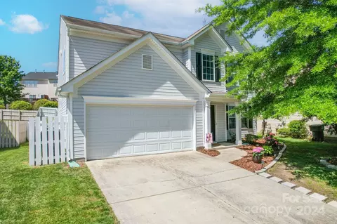 9458 Grand Oaks St, Concord, NC 28027