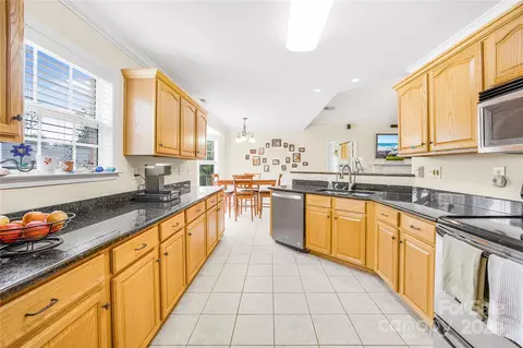 5705 Eric Sustar Ln, Monroe, NC 28110 photo 10