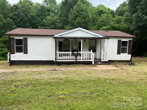 142 Westridge Dr, Statesville, NC 28625