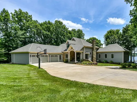 2338 Valelake Rd, York, SC 29745