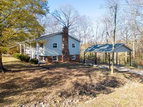 Exterior - 2594 Cedar Valley Dr, Conover, NC 28613 photo 2 of 5