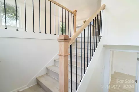 Entry Way - 2594 Cedar Valley Dr, Conover, NC 28613 photo 1 of 1