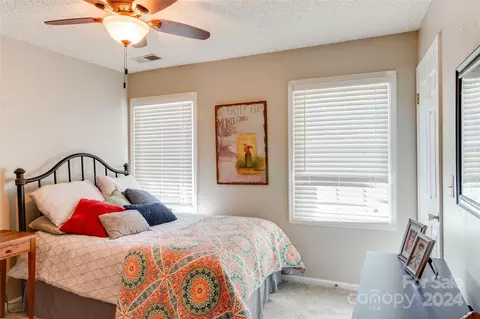 Bedroom - 70 Acorn Ln, Clyde, NC 28721 photo 3 of 4