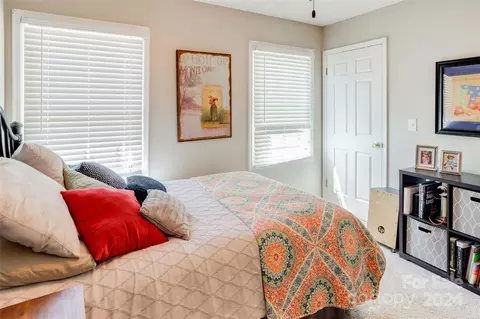 Bedroom - 70 Acorn Ln, Clyde, NC 28721 photo 4 of 4