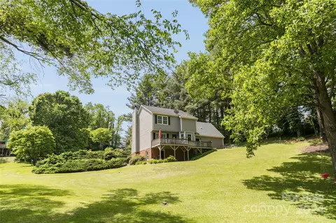 Exterior - 70 Acorn Ln, Clyde, NC 28721 photo 5 of 6