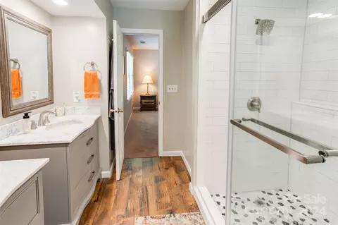 Bath - 70 Acorn Ln, Clyde, NC 28721 photo 1 of 3