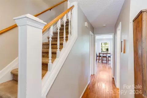 Entry Way - 70 Acorn Ln, Clyde, NC 28721 photo 2 of 2