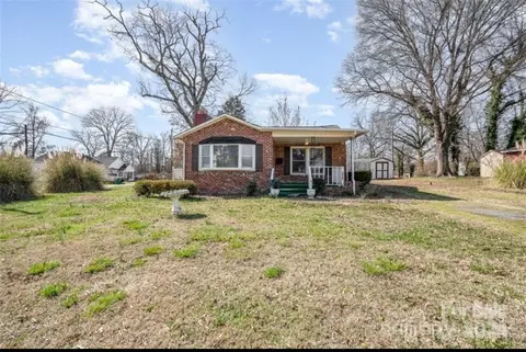 308 S 8th St, Bessemer City, NC 28016