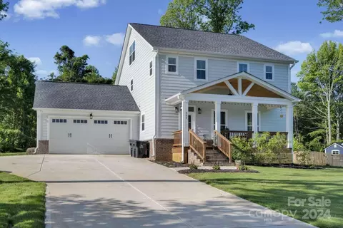 503 Arrow Point Ln, Davidson, NC 28036