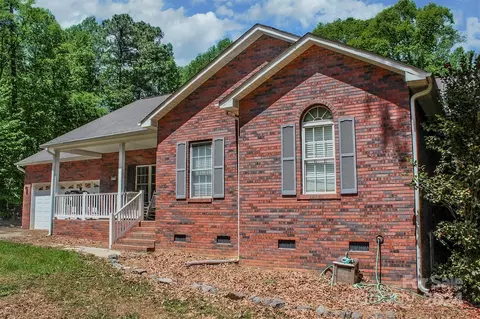 1117 Blacksnake Rd, Stanley, NC 28164