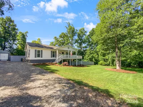 143 Denlon Ln, Troutman, NC 28166